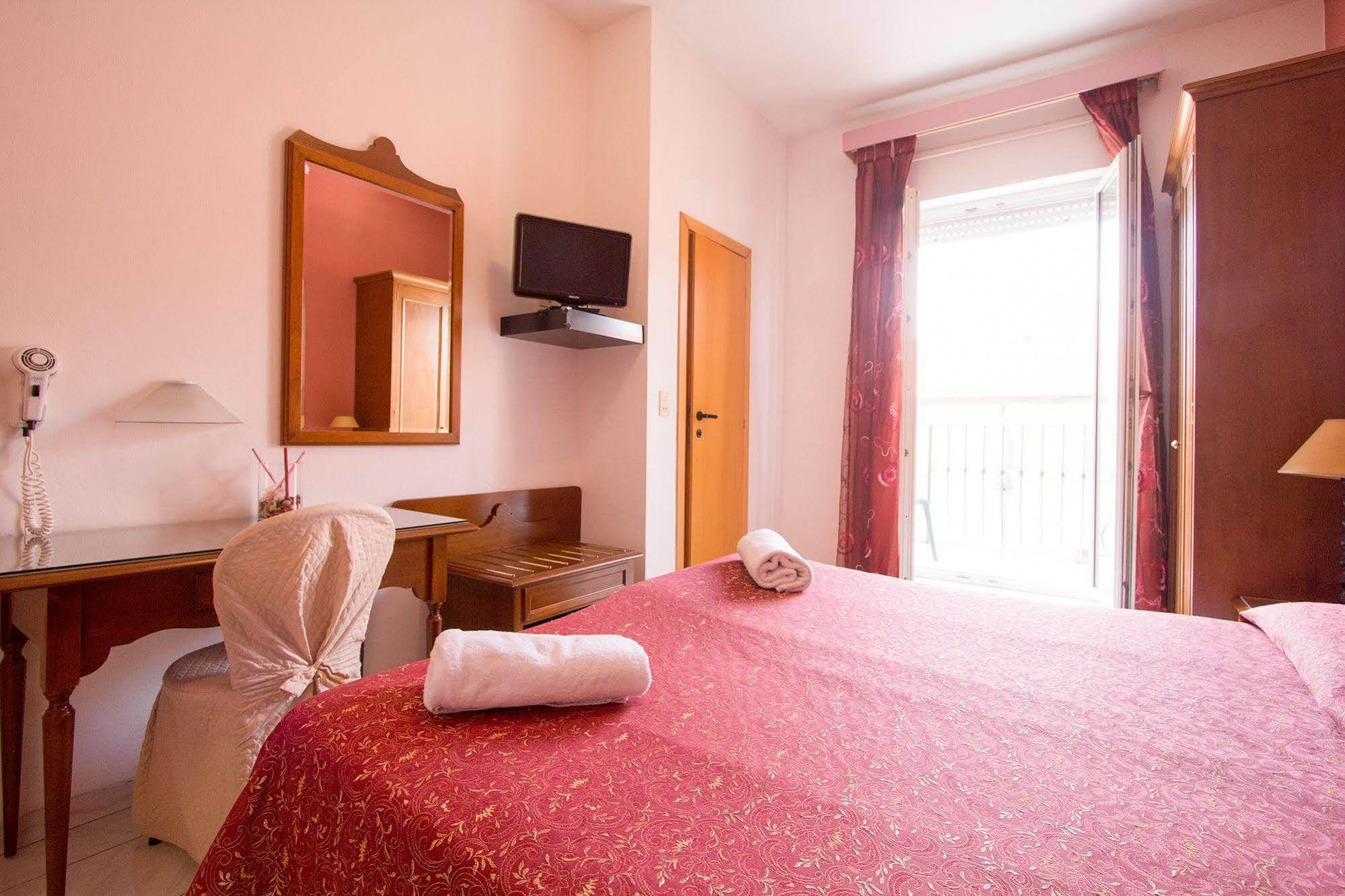 Hotel Regina Lido di Camaiore Exteriér fotografie