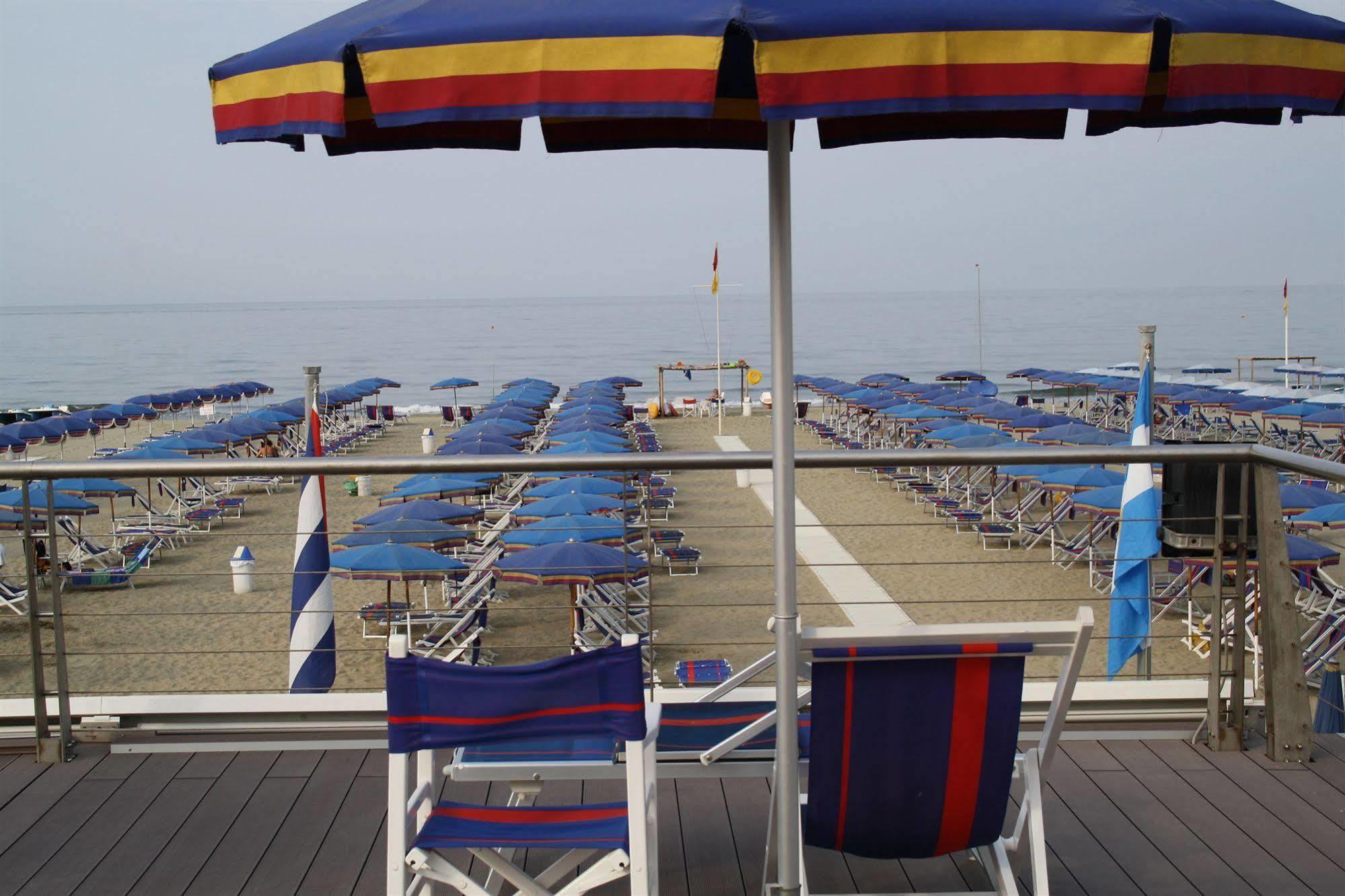 Hotel Regina Lido di Camaiore Exteriér fotografie